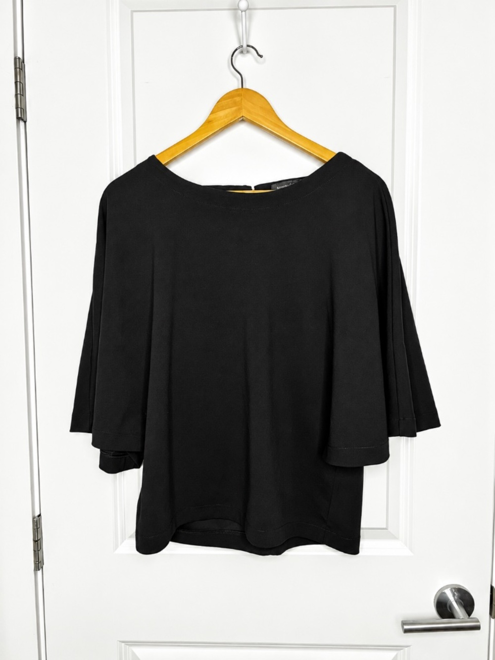 Banana Republic Black Batwing / Cape Sleeve Blouse – Size M